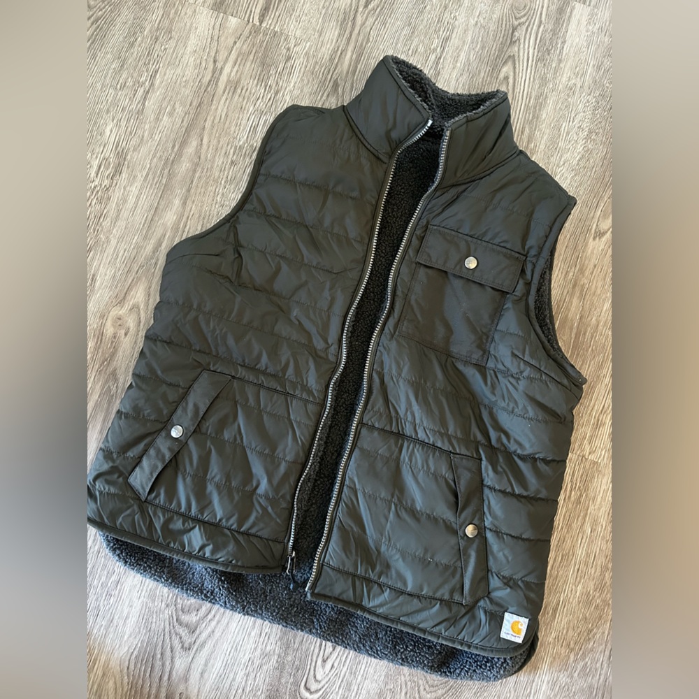 Large Women’s Carhart Sherpa lined vest